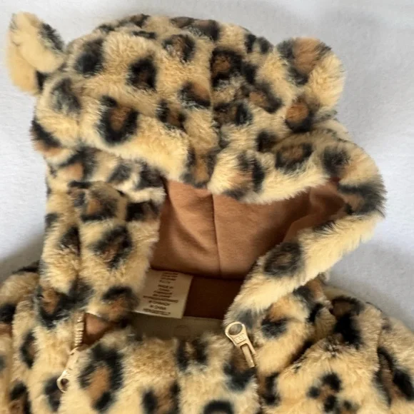 Leopard Print Kids One Piece - Picture 4 of 6